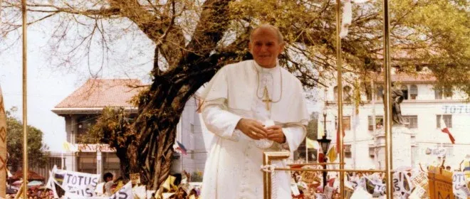 2005. április 8. – Szent II. János Pál pápa temetése - kiemelt kép