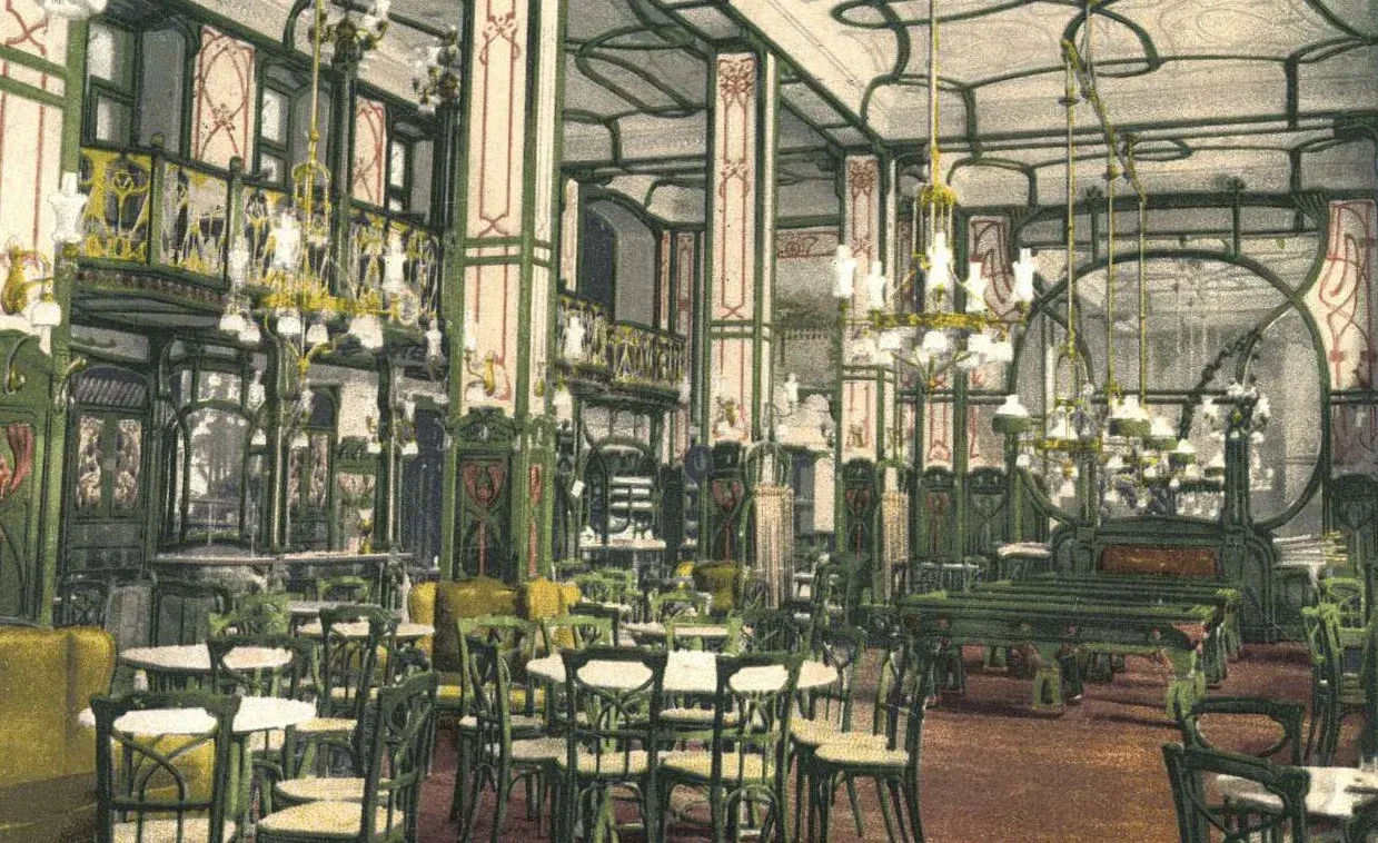 Kép: Nagyvaradi-EMKE-kavehaz-belseje-kepeslapok.wordpress.com_.webp