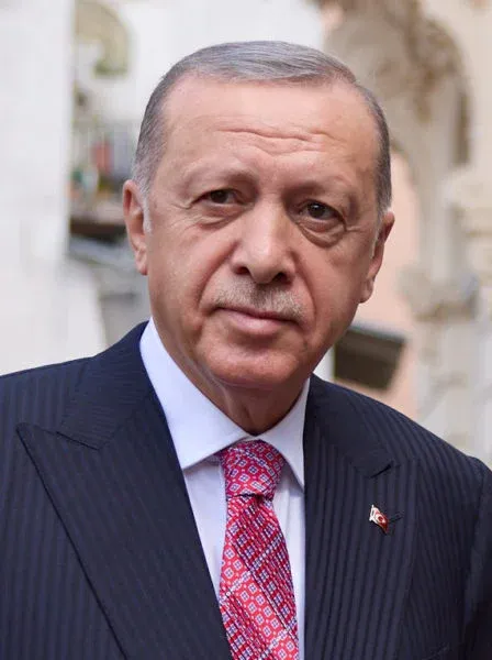 Kép: Recep_Tayyip_Erdogan_in_Ukraine-448x600.webp