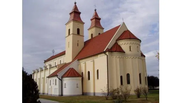 Kép: deaki-templom-2.webp