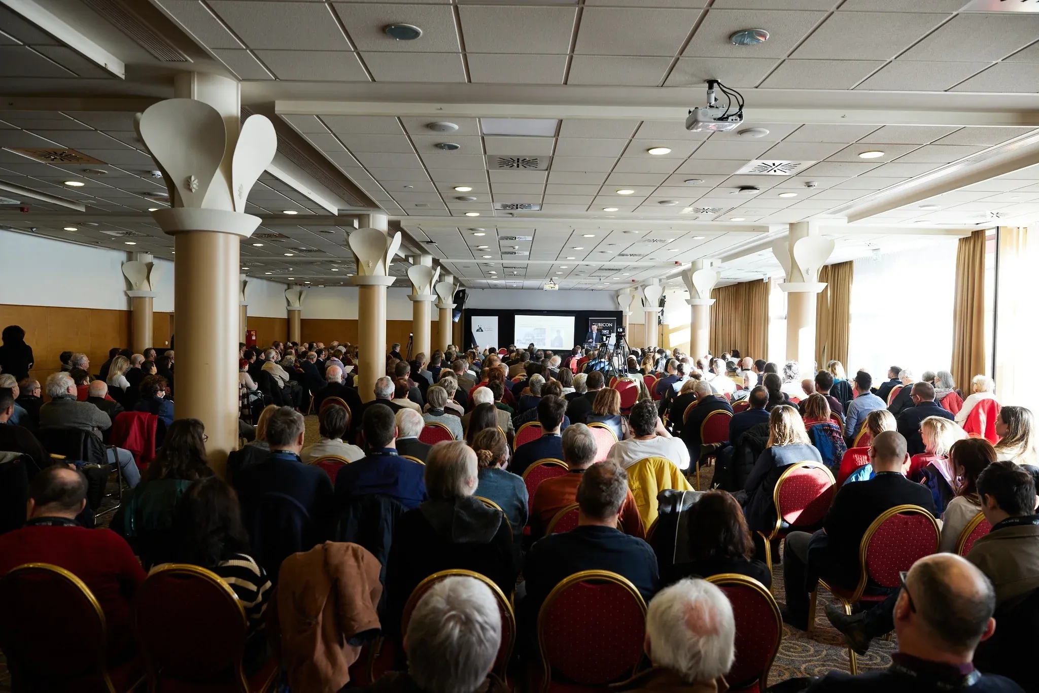 Teltházas konferencia az izraeli-palesztin kapcsolatokról - kiemelt kép