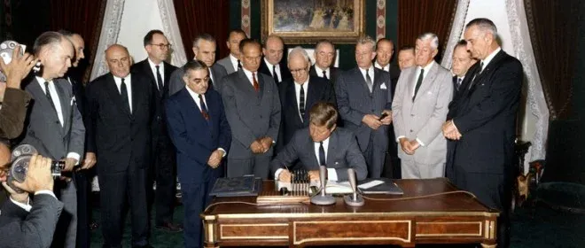 Előre ment-e a világbéke ügye az atombombával? - kiemelt kép