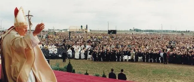 A pápalátogatások története - kiemelt kép